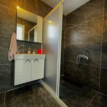 Gündoğan Koyu Havuzlu Site Villa