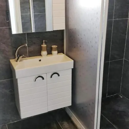 Villa Gündoğan Koyu Havuzlu Site