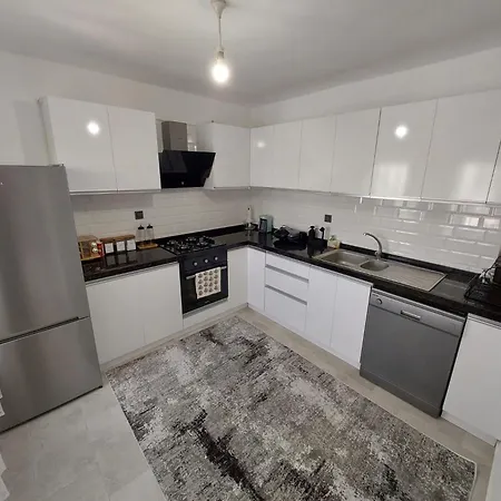 Gündoğan Koyu Havuzlu Site Villa Bodrum