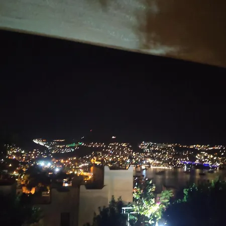 Gündoğan Koyu Havuzlu Site * Bodrum