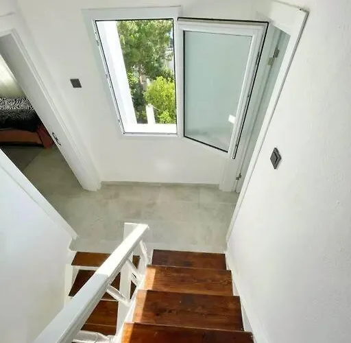 Guendogan Koyu Havuzlu Site Villa Bodrum