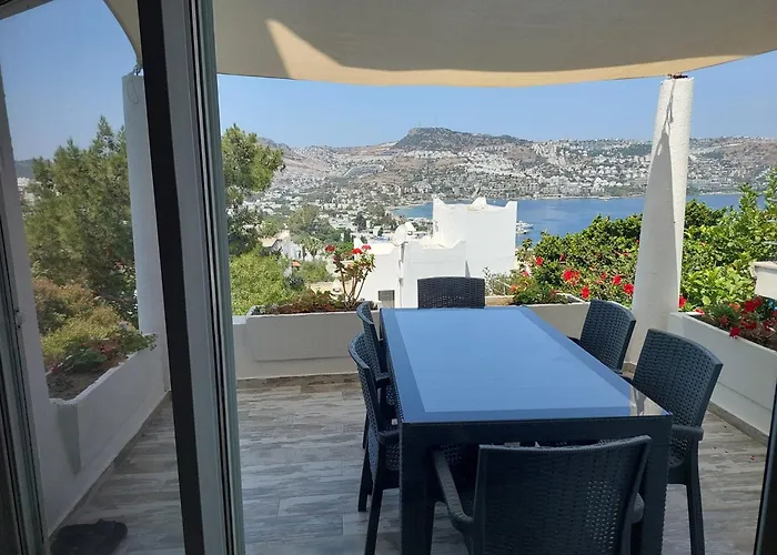 Guendogan Koyu Havuzlu Site *